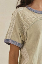 Embroidered With Contrast Ringer Detailed Top - Green Bay