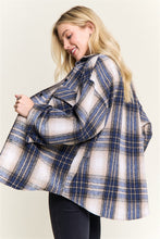 Plaid Button-up Flannel Shirt - Navy/Blue