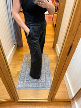 SIX FIFTY Headliner Coated Cargo - Black