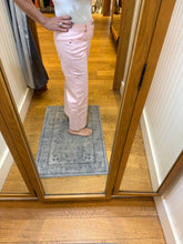 1822 Denim 28" Mid Rise Slim Wide Leg Jean W/ Raw Hem In Pink Blush