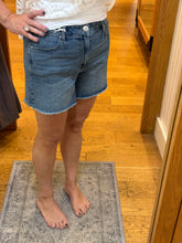 1822 Denim 5" Relaxed Jean Shorts W/ Fray Hem