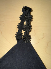 STRAP-ITS BASIC BRALETTE WITH BLACK FLOWER STRAP