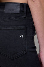 Hidden Tracey Black Clean Stretch Straight