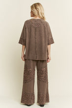 Mineral Washed Leopard Star Halfsleeve Top - Ashed Black or Ashed Oak