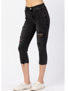 JUDY BLUE HI-WAIST SKINNY CAPRI - BLACK