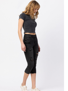 JUDY BLUE HI-WAIST SKINNY CAPRI - BLACK
