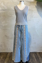 POL V neck fitted fit sleeveless top in rib with color contrast - Light Grey