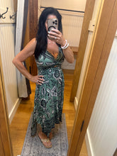 V Neck Twist Front Hanky Hem Maxi Dress - Green