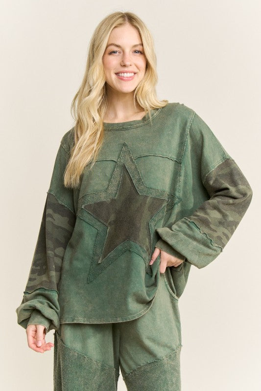 Mineral wash Camo Star Terry Sweatshirt Top - Olive