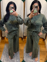 Mineral wash Wide Pants With Raw Hem Frayed Details - Olive