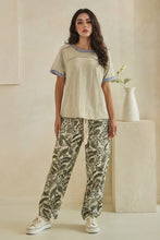 Embroidered With Contrast Ringer Detailed Top - Green Bay