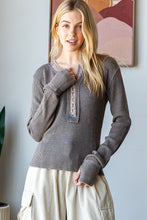 MINERAL WASHED HENLEY NECK THERMAL TOP - CHARCOAL