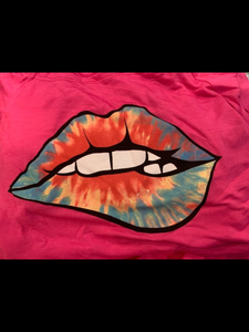 Rainbow lips tee - Black, Off White or Fuchsia