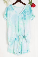 TIE-DYE PRINT TOP WITH A V NECKLINE, SHORT SLEEVES, AND VENTED HEM - Mint/Blue or Pink.