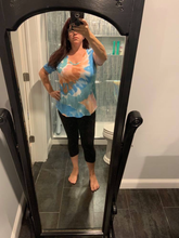 CIRCULAR TIE DYE PRINT V NECK TOP - PEACH/BLUE