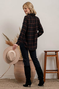 PLAID FLANNEL BUTTON UP - BLACK/BROWN