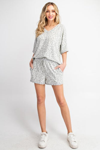 LEOPARD V NECK LOOSE FIT KNIT TOP - LIGHT HEATHER GREY