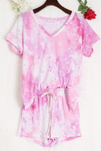 TIE-DYE PRINT TOP WITH A V NECKLINE, SHORT SLEEVES, AND VENTED HEM - Mint/Blue or Pink.