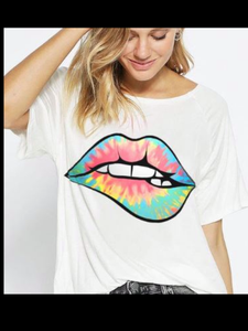 Rainbow lips tee - Black, Off White or Fuchsia