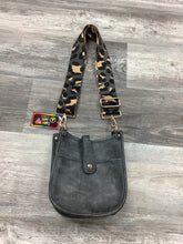 Grey Mini Distressed Vegan Leather Messenger Bag w/ Adjustable Grey Léopard Stripe Strap