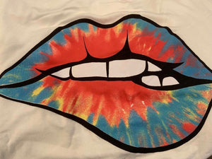 Rainbow lips tee - Black, Off White or Fuchsia