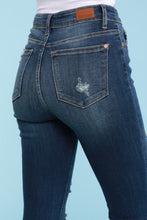 PLUS JUDY BLUE HIGH RISE CROPPED SKINNY