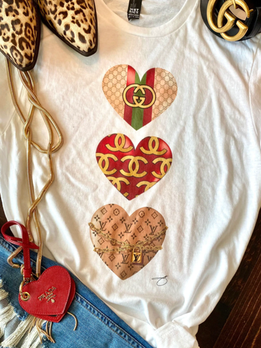 Love is in the air graphic tee