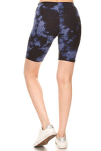 Plus Tie dye printed, high waisted, biker shorts - Navy/Blue