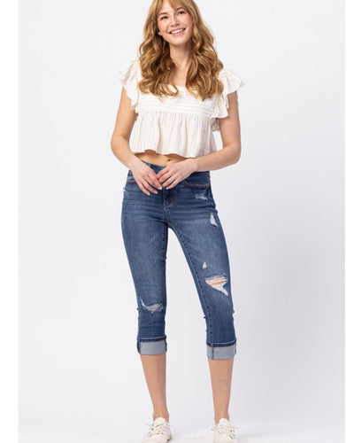 PLUS JUDY BLUE MID-RISE CUFFED DISTRESSED CAPRI