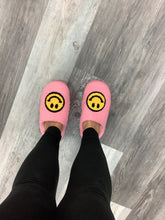 🙂 Women’s & Kids Smiley Face Slippers - Assorted Colors