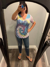 CIRCULAR TIE DYE PRINT V NECK TOP - LAVENDER/BLUE or YELLOW/ORANGE